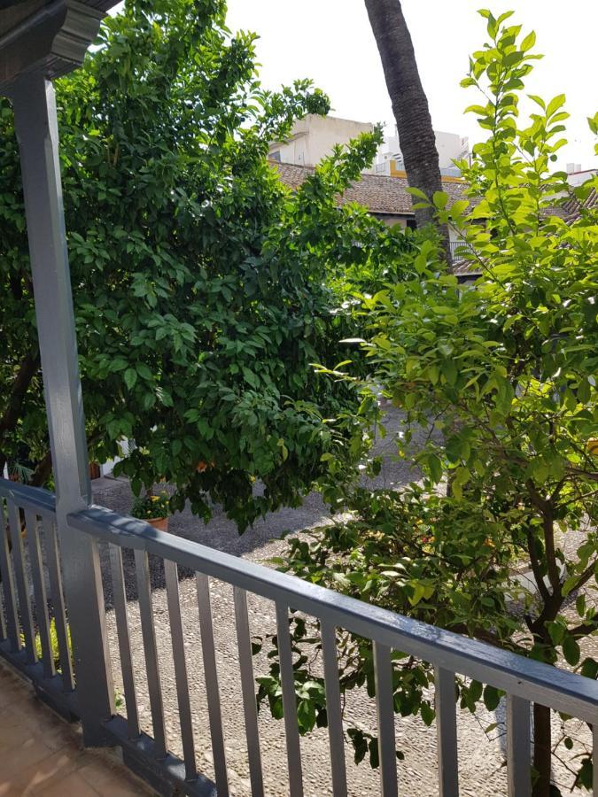 Patio Andaluz Siglo XVI Apartment Seville Exterior photo
